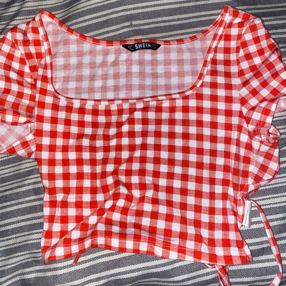 Cute Cropped Shirt